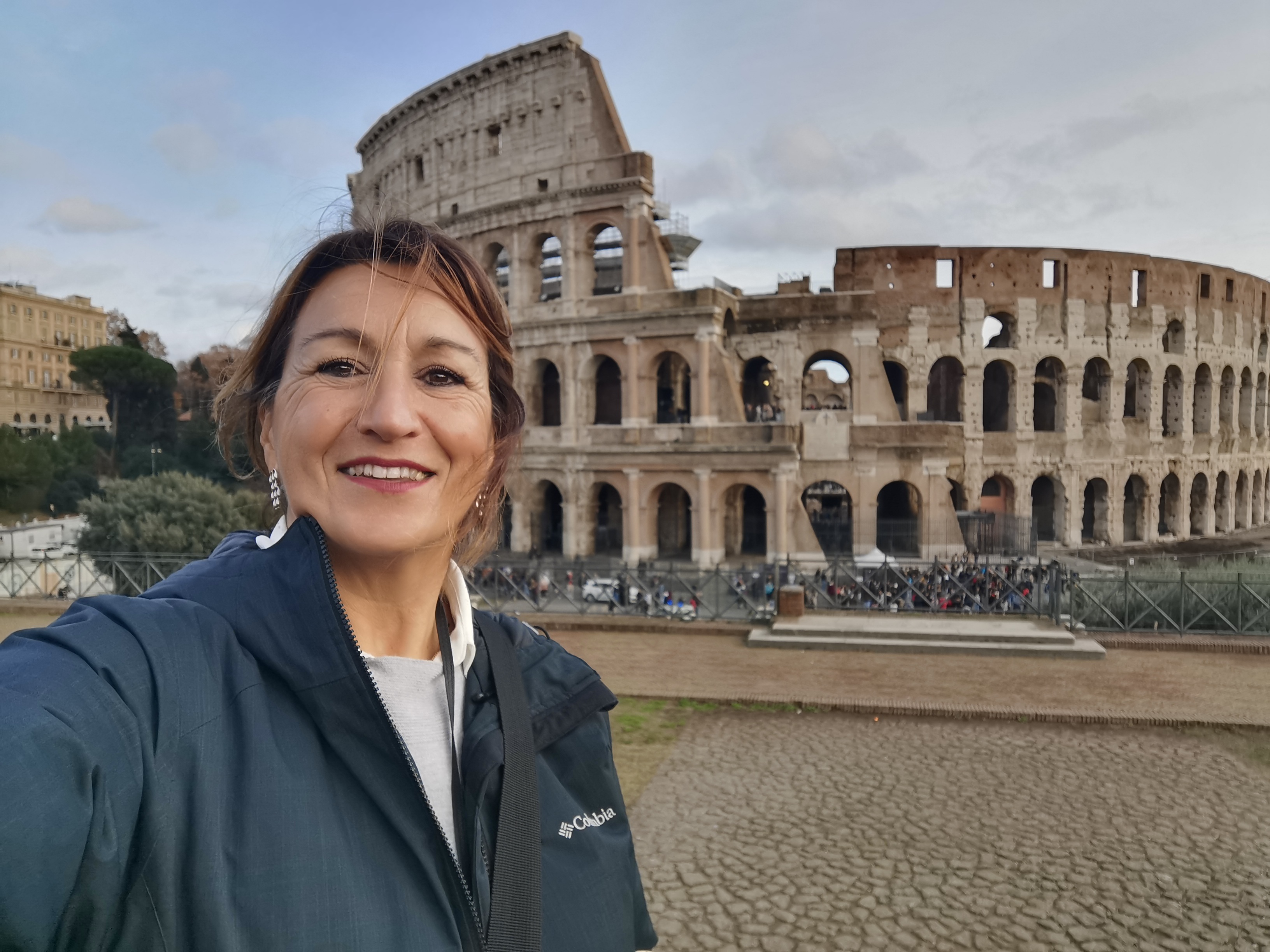 foto ale al colosseo